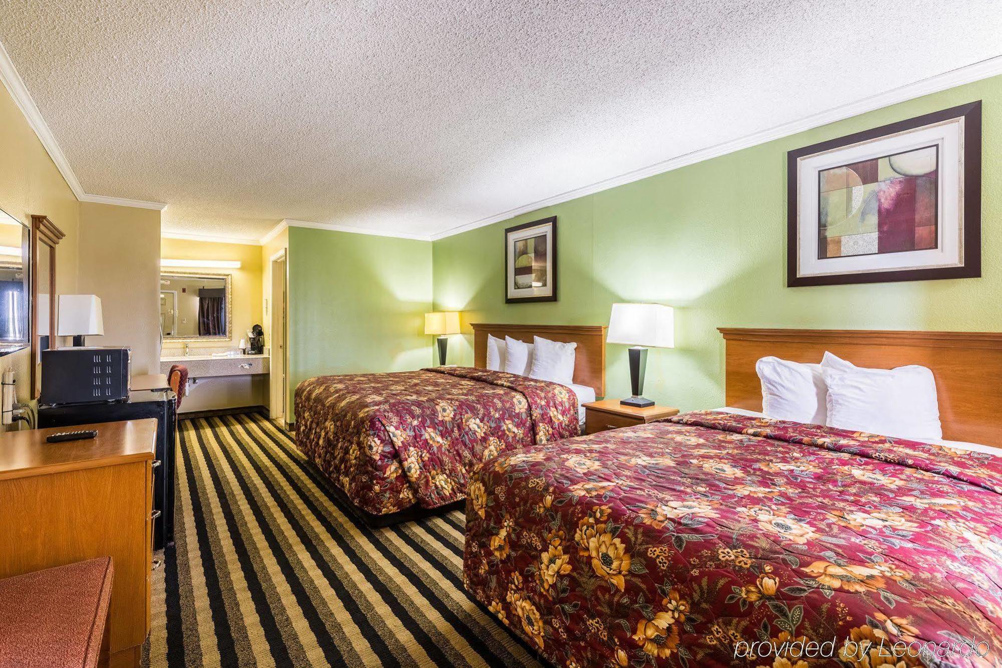 Rodeway Inn Alexandria Exterior foto